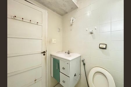 Apartamento à venda com 48m², 1 quarto e sem vaga Apartamento à venda com 48m², 1 quarto e sem vagaBanheiro
