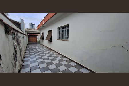 Casa à venda com 236m², 3 quartos e 7 vagas Casa à venda com 236m², 3 quartos e 7 vagasÁrea externa