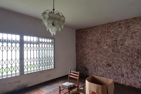 Casa à venda com 236m², 3 quartos e 7 vagas Casa à venda com 236m², 3 quartos e 7 vagasSala