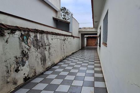 Área externa de casa à venda com 3 quartos, 236m² em Campestre, Santo André