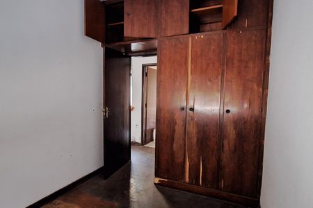 Casa à venda com 236m², 3 quartos e 7 vagas Casa à venda com 236m², 3 quartos e 7 vagasQuarto 2