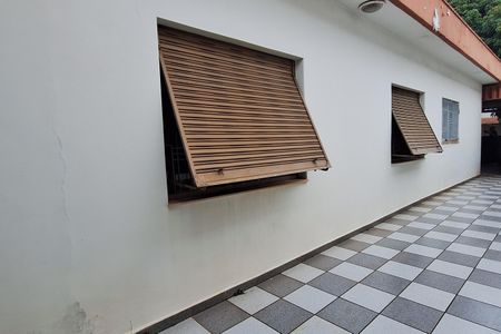 Casa à venda com 236m², 3 quartos e 7 vagas Casa à venda com 236m², 3 quartos e 7 vagasÁrea externa