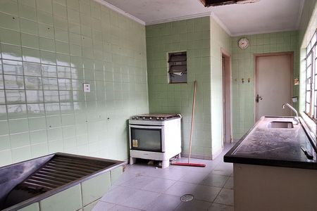 Área de serviço de casa à venda com 3 quartos, 236m² em Campestre, Santo André