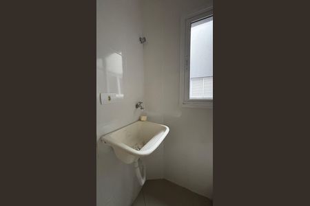 Apartamento à venda com 106m², 2 quartos e 1 vaga Apartamento à venda com 106m², 2 quartos e 1 vagaÁrea de Serviço