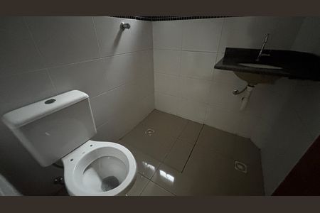 Apartamento à venda com 106m², 2 quartos e 1 vaga Apartamento à venda com 106m², 2 quartos e 1 vagaBanheiro da Suíte