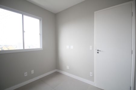 Quarto 2 de apartamento para alugar com 2 quartos, 41m² em Parque Arariba, São Paulo