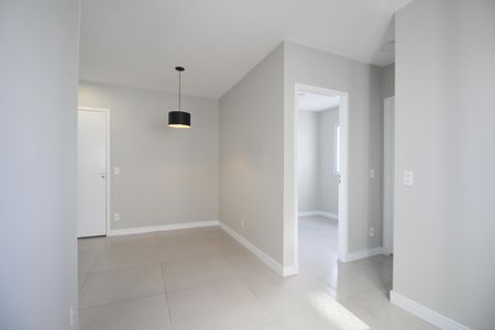 Sala de apartamento para alugar com 2 quartos, 41m² em Parque Arariba, São Paulo