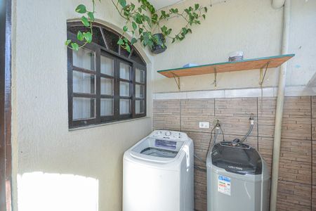 Casa à venda com 45m², 2 quartos e sem vagaÁrea de Serviço