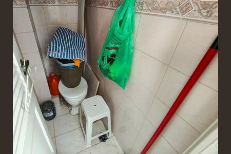 Apartamento para alugar com 90m², 2 quartos e sem vaga Apartamento para alugar com 90m², 2 quartos e sem vagaBanheiro de serviço