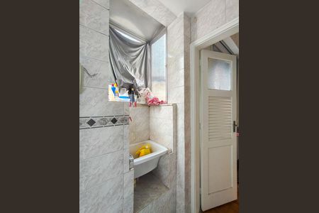 Apartamento para alugar com 90m², 2 quartos e sem vaga Apartamento para alugar com 90m², 2 quartos e sem vagaCozinha e Área de Serviço