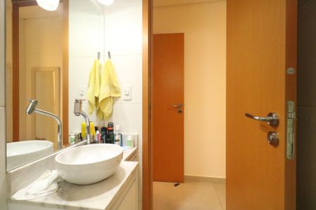 Apartamento à venda com 142m², 3 quartos e 3 vagasBanheiro da Suíte