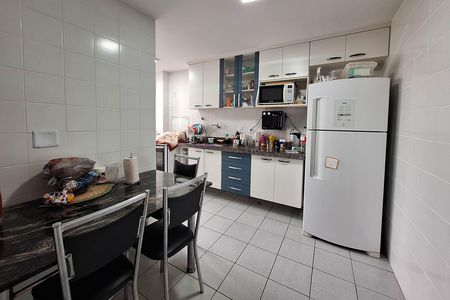 Apartamento à venda com 90m², 2 quartos e sem vaga Apartamento à venda com 90m², 2 quartos e sem vagaCozinha