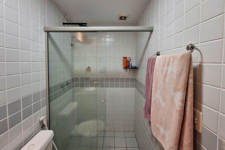 Apartamento à venda com 90m², 2 quartos e sem vaga Apartamento à venda com 90m², 2 quartos e sem vagaBanheiro Social