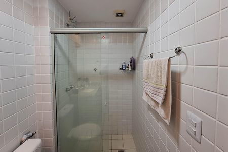 Apartamento à venda com 90m², 2 quartos e sem vaga Apartamento à venda com 90m², 2 quartos e sem vagaBanheiro da Suíte 1