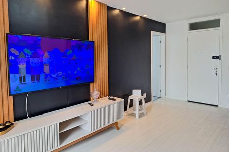 Apartamento à venda com 90m², 2 quartos e sem vaga Apartamento à venda com 90m², 2 quartos e sem vagaSala