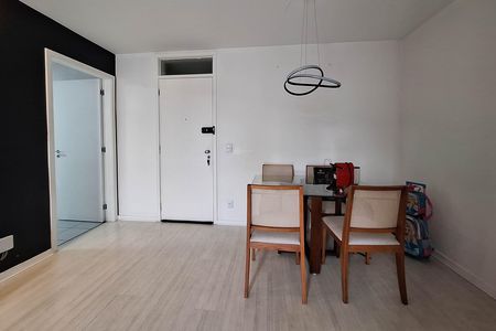Apartamento à venda com 90m², 2 quartos e sem vaga Apartamento à venda com 90m², 2 quartos e sem vagaSala