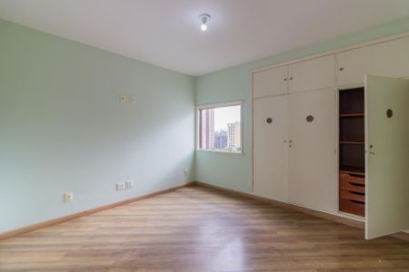 Quarto 1 de apartamento para alugar com 3 quartos, 115m² em Pinheiros, São Paulo