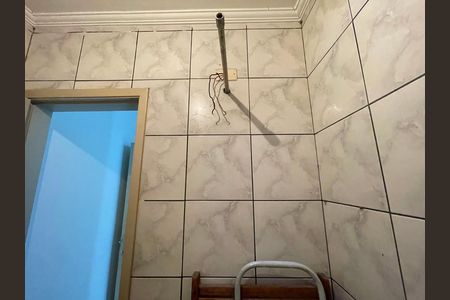 Casa à venda com 94m², 3 quartos e 1 vaga Casa à venda com 94m², 3 quartos e 1 vagaBanheiro 1