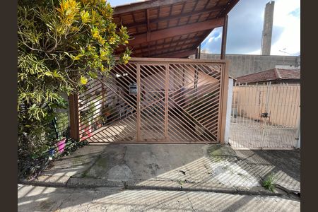 Fachada de casa à venda com 2 quartos, 94m² em Jaguaré, São Paulo