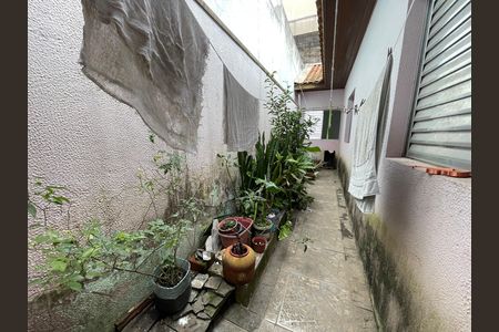 Quintal de casa à venda com 2 quartos, 94m² em Jaguaré, São Paulo