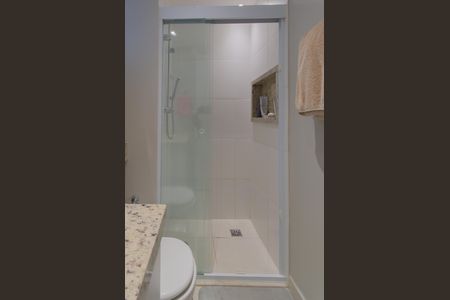 Apartamento à venda com 74m², 2 quartos e 2 vagas Apartamento à venda com 74m², 2 quartos e 2 vagasBanheiro Social