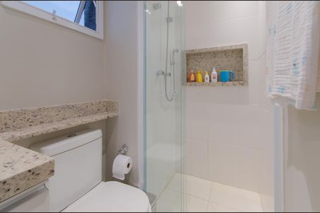 Apartamento à venda com 74m², 2 quartos e 2 vagas Apartamento à venda com 74m², 2 quartos e 2 vagasBanheiro da Suíte