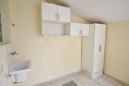 Casa de condomínio para alugar com 80m², 3 quartos e 2 vagasÁrea de Serviço