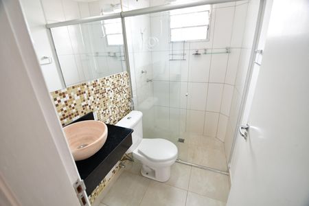 Casa de condomínio para alugar com 80m², 3 quartos e 2 vagasBanheiro Suíte