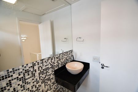 Casa de condomínio para alugar com 80m², 3 quartos e 2 vagasBanheiro Social