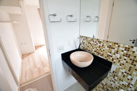 Casa de condomínio para alugar com 80m², 3 quartos e 2 vagasBanheiro Suíte