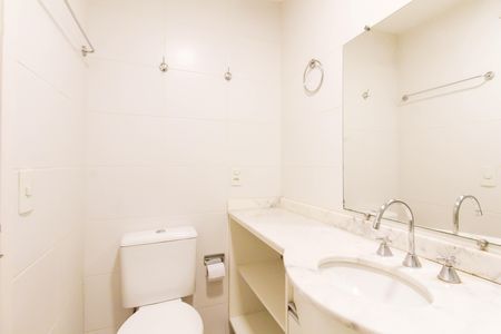 Apartamento à venda com 60m², 2 quartos e 1 vaga Apartamento à venda com 60m², 2 quartos e 1 vagaBanheiro