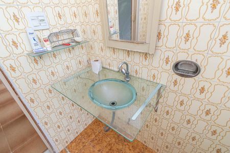 Casa à venda com 148m², 3 quartos e 1 vaga Casa à venda com 148m², 3 quartos e 1 vagaBanheiro