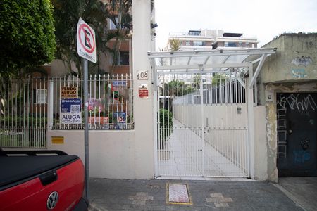 Apartamento para alugar com 80m², 2 quartos e sem vagaFachada