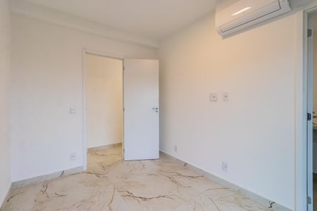 Apartamento à venda com 120m², 3 quartos e 2 vagas Apartamento à venda com 120m², 3 quartos e 2 vagasSuíte 2