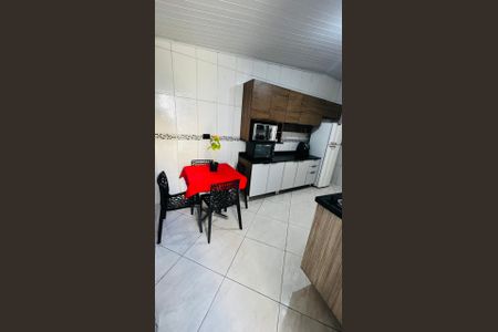 Casa à venda com 117m², 1 quarto e sem vaga