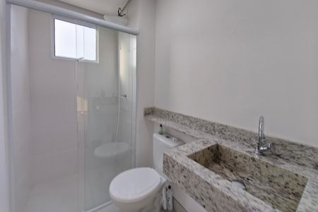 Apartamento para alugar com 47m², 2 quartos e 1 vaga Apartamento para alugar com 47m², 2 quartos e 1 vagaBanheiro