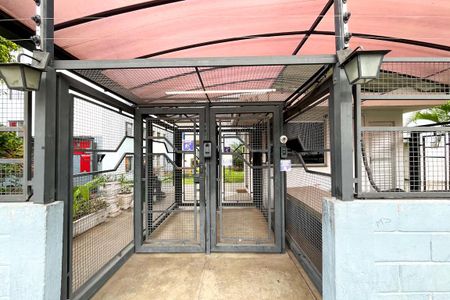 Apartamento à venda com 48m², 3 quartos e 1 vaga Apartamento à venda com 48m², 3 quartos e 1 vagaFachada