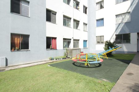 Apartamento à venda com 48m², 3 quartos e 1 vaga Apartamento à venda com 48m², 3 quartos e 1 vagaÁrea comum - Playground