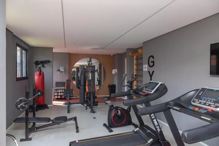 Apartamento à venda com 43m², 2 quartos e 1 vaga Apartamento à venda com 43m², 2 quartos e 1 vagaÁrea comum - Academia