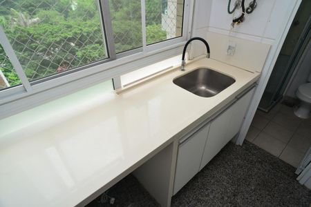 Apartamento para alugar com 127m², 4 quartos e 2 vagas