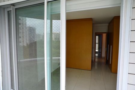 Apartamento para alugar com 127m², 4 quartos e 2 vagas