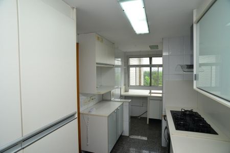 Apartamento para alugar com 127m², 4 quartos e 2 vagas