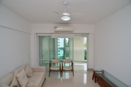 Apartamento para alugar com 127m², 4 quartos e 2 vagas