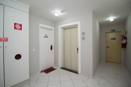 Apartamento para alugar com 45m², 2 quartos e 1 vaga Apartamento para alugar com 45m², 2 quartos e 1 vagaHall de entrada