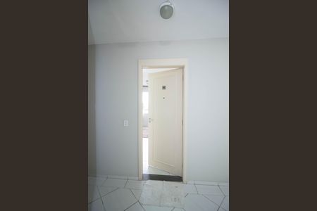 Apartamento para alugar com 45m², 2 quartos e 1 vaga Apartamento para alugar com 45m², 2 quartos e 1 vagaHall de entrada