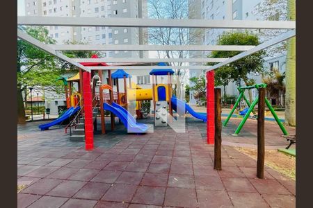 Apartamento para alugar com 45m², 2 quartos e 1 vaga Apartamento para alugar com 45m², 2 quartos e 1 vagaÁrea comum - Playground