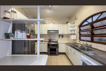Casa para alugar com 130m², 3 quartos e 4 vagas Casa para alugar com 130m², 3 quartos e 4 vagasCozinha