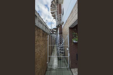 Casa para alugar com 130m², 3 quartos e 4 vagas Casa para alugar com 130m², 3 quartos e 4 vagasCorredor