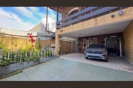 Casa para alugar com 130m², 3 quartos e 4 vagas Casa para alugar com 130m², 3 quartos e 4 vagasGaragem