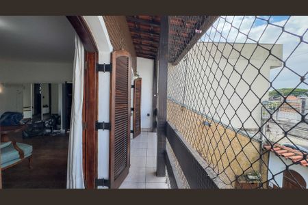 Casa para alugar com 130m², 3 quartos e 4 vagas Casa para alugar com 130m², 3 quartos e 4 vagasSacada